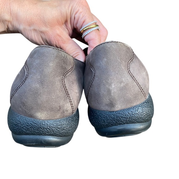 Dansko Women's Brown  and  salmon like  Loafers - Picture 4 of 5